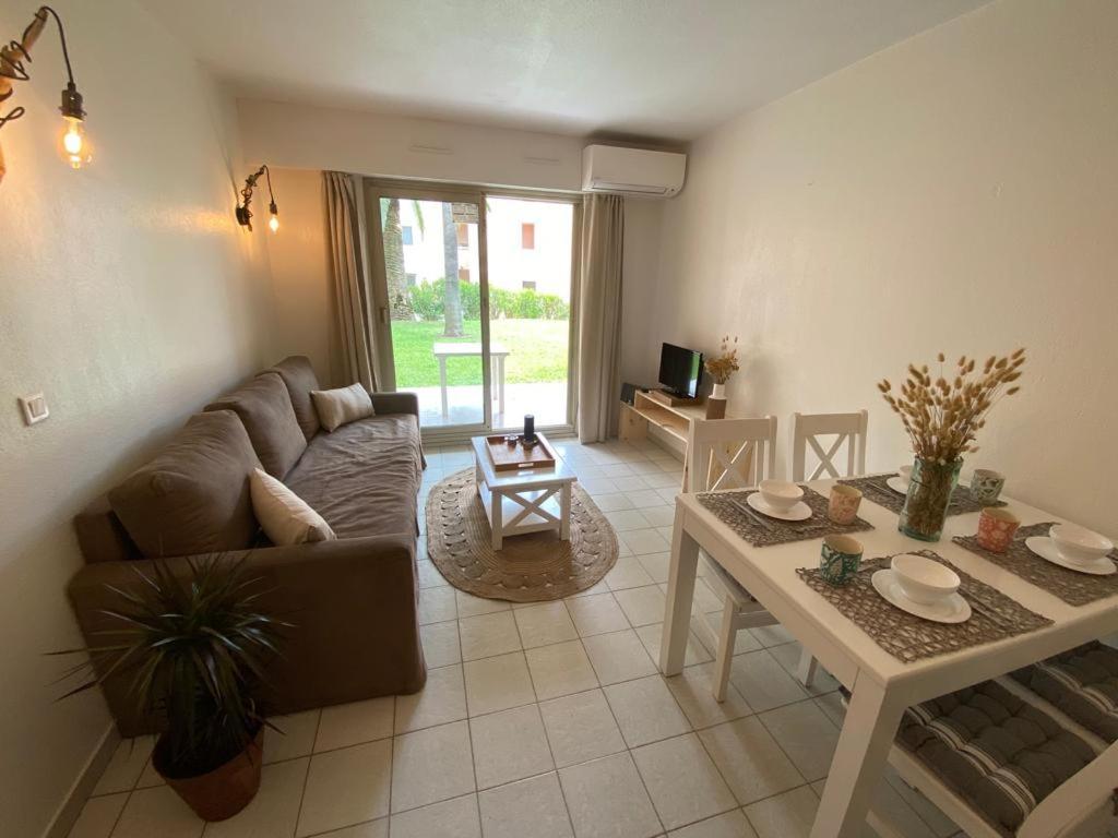 Appartement Avec Piscine 5 Min A Pieds Des Plages Vallauris Exterior photo